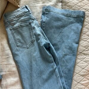 Sneak Peak flaired jeans